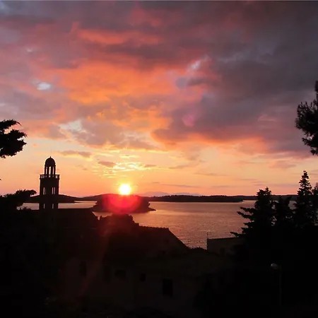 Castle Stambuk Appartement Hvar Town Buitenkant foto