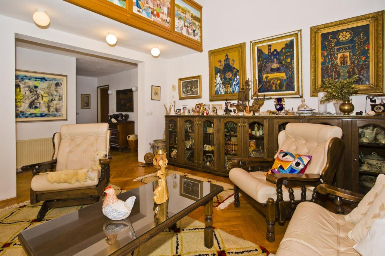Castle Stambuk Apartment
