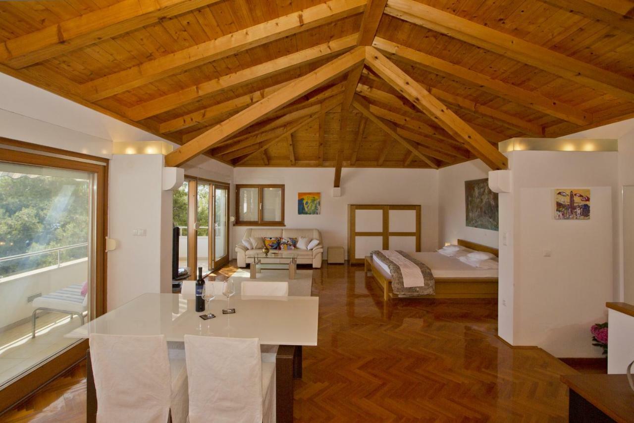 Castle Stambuk Apartment *