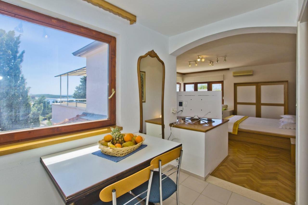 Castle Stambuk Apartment *