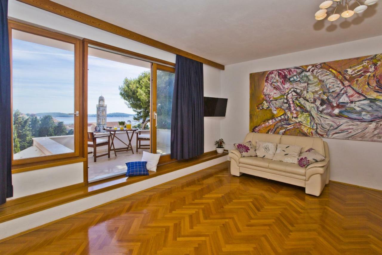 Castle Stambuk Apartment
