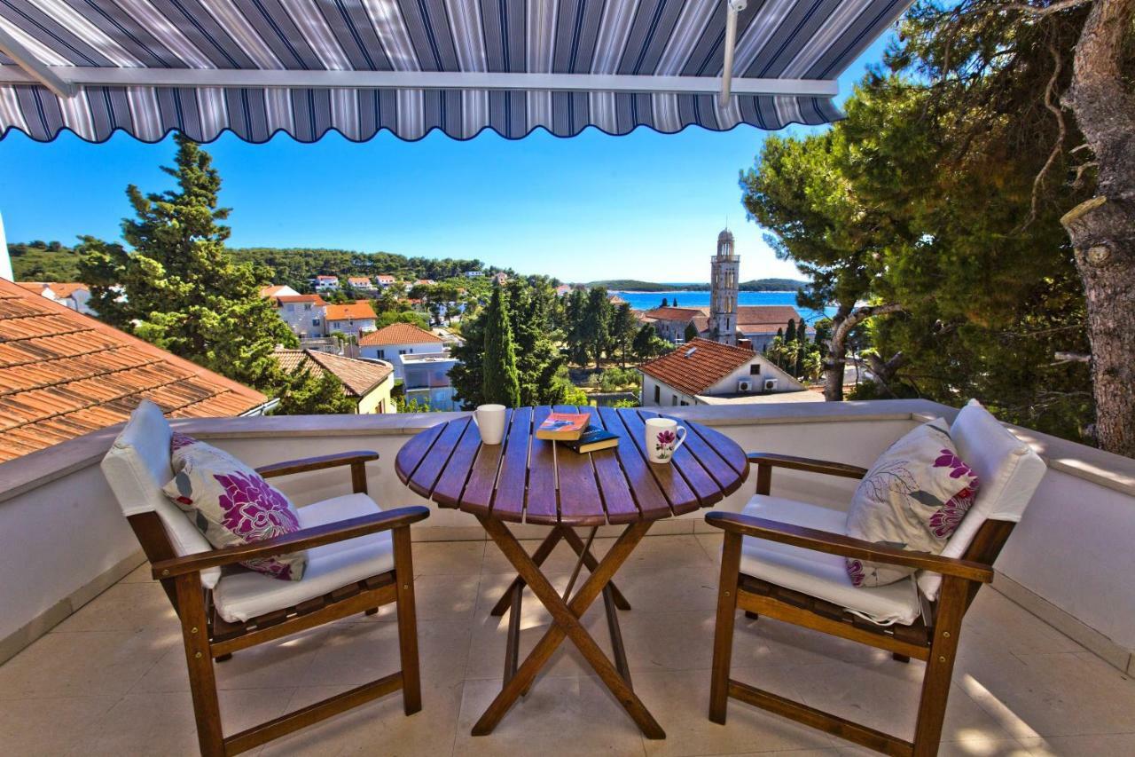 Castle Stambuk * Hvar Town